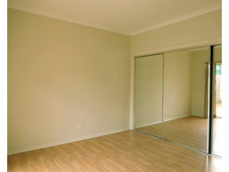 2/33 Currajong Street, Thomastown VIC 3074