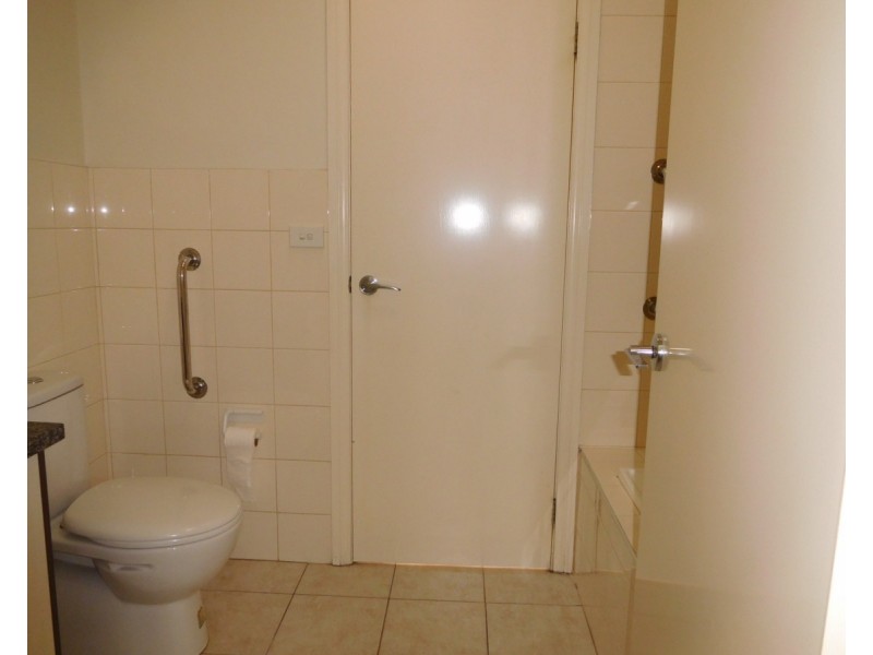 2/33 Currajong Street, Thomastown VIC 3074