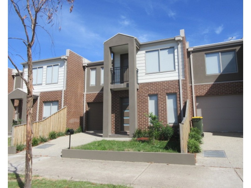 130 Moffat Drive, Lalor VIC 3075