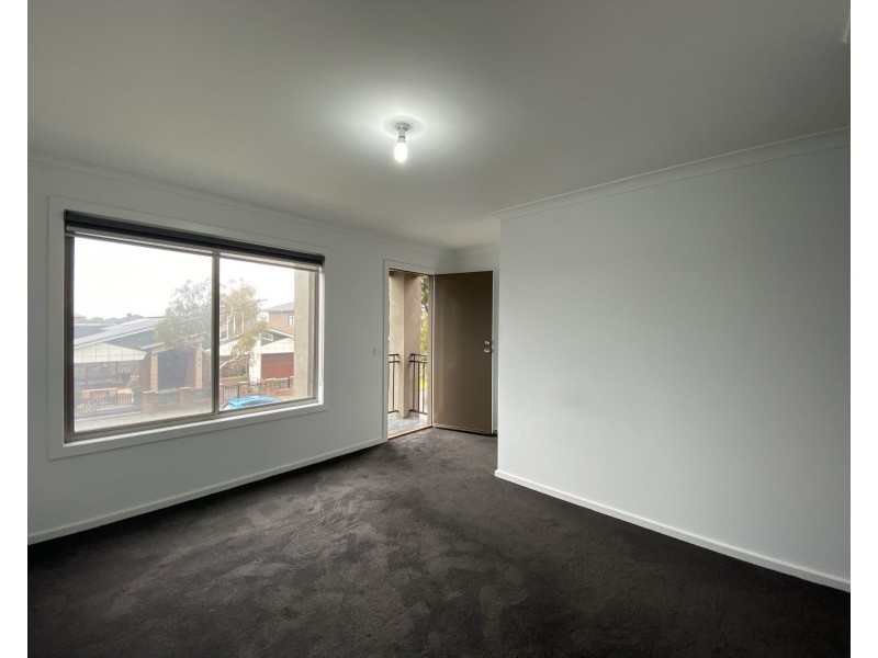 130 Moffat Drive, Lalor VIC 3075