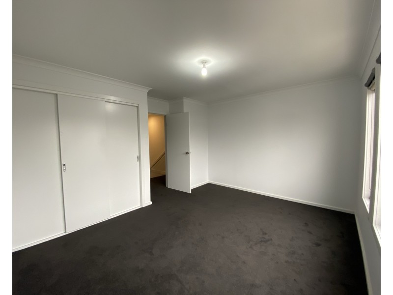 130 Moffat Drive, Lalor VIC 3075