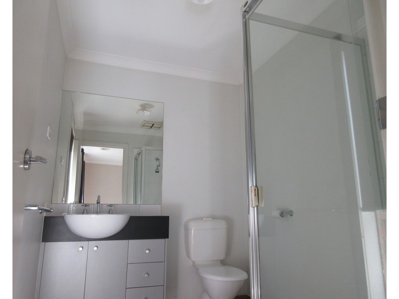 13 Kosta Boda Boulevard, Pakenham VIC 3810