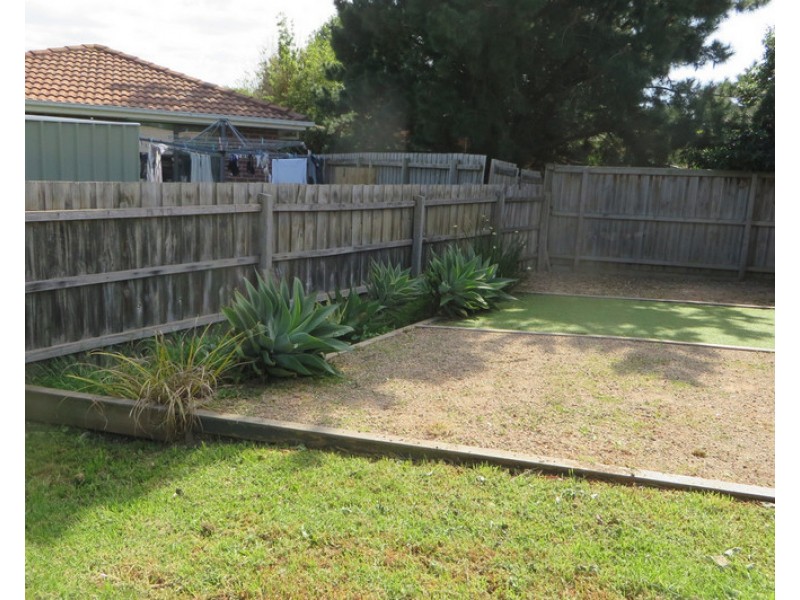 13 Kosta Boda Boulevard, Pakenham VIC 3810