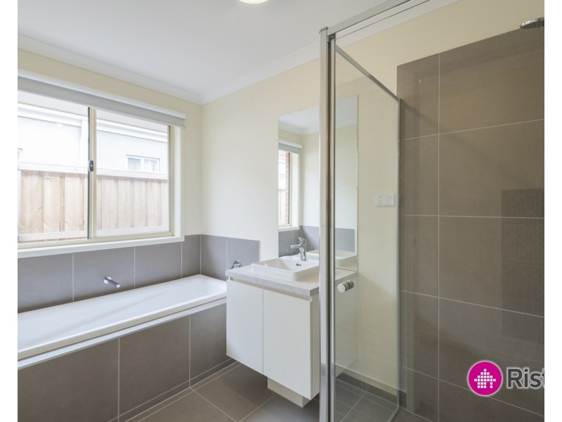 23 Fadaro Drive, Kalkallo VIC 3064