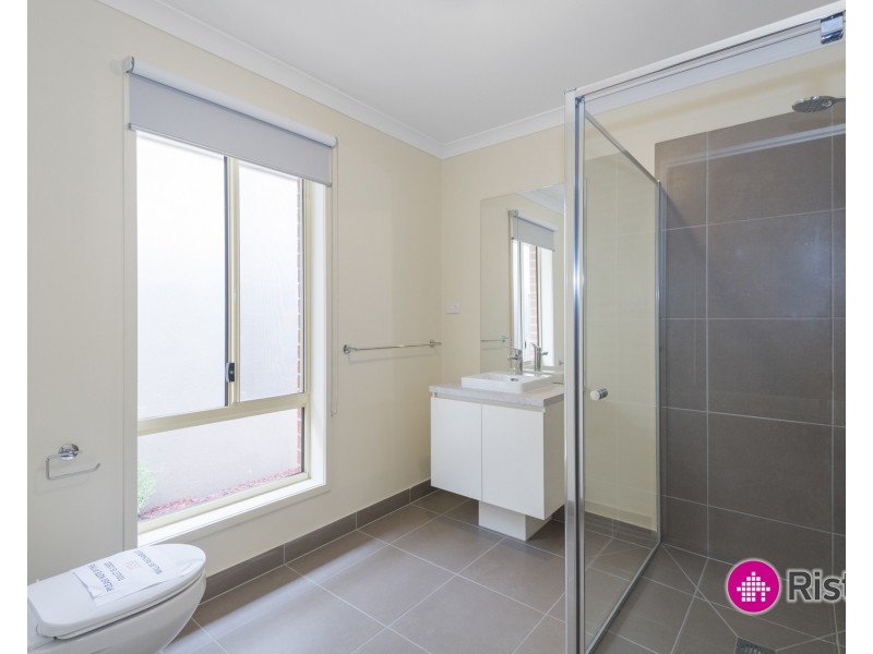 23 Fadaro Drive, Kalkallo VIC 3064