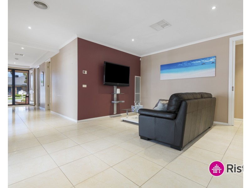 10 Visage Drive, South Morang VIC 3752