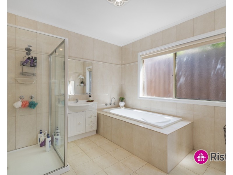 10 Visage Drive, South Morang VIC 3752