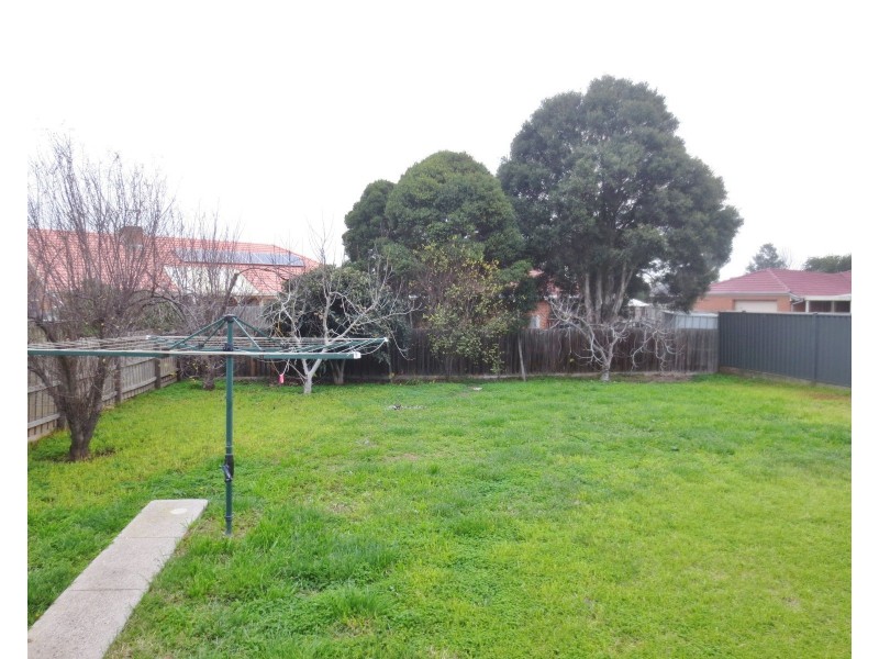 7 Lavender Court, Mill Park VIC 3082