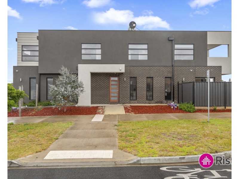 1/90 Saltlake Boulevard, Wollert VIC 3750