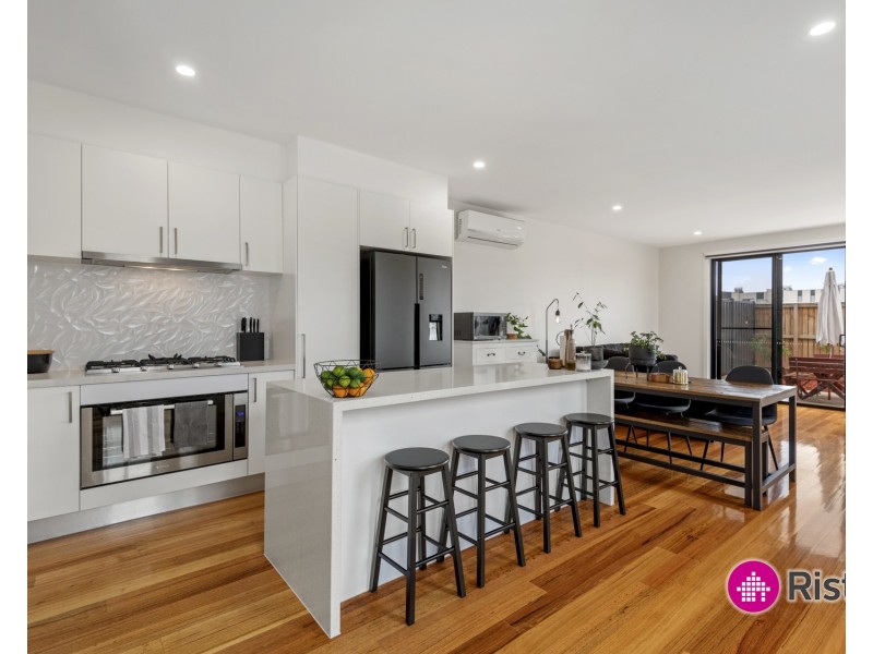 1/90 Saltlake Boulevard, Wollert VIC 3750