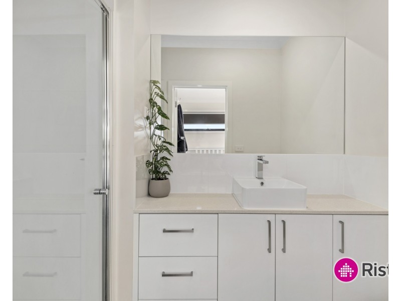 1/90 Saltlake Boulevard, Wollert VIC 3750