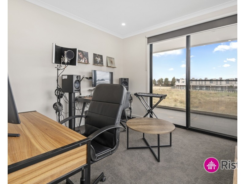 1/90 Saltlake Boulevard, Wollert VIC 3750
