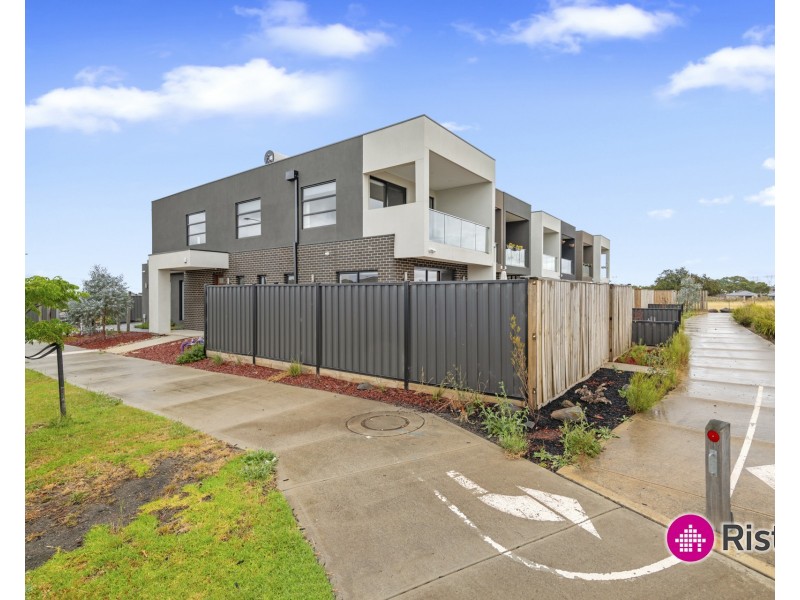 1/90 Saltlake Boulevard, Wollert VIC 3750