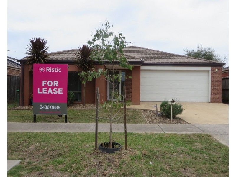 17 Markbeech Crescent, Officer VIC 3809