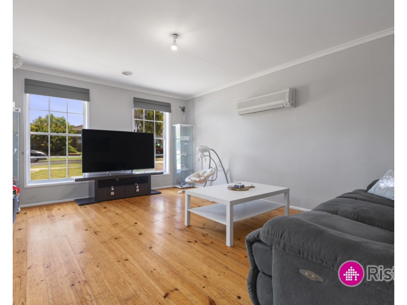 12 Obar Crescent, South Morang VIC 3752