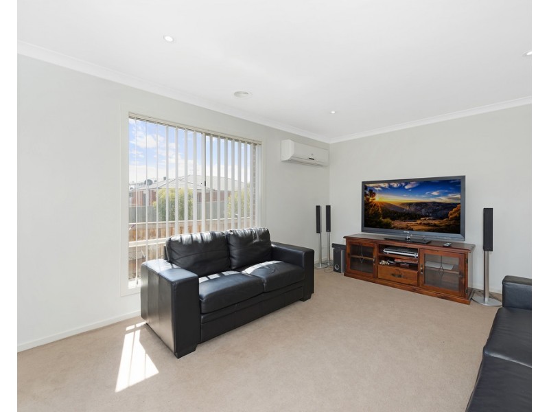 3 Woodridge Crescent, Doreen VIC 3754