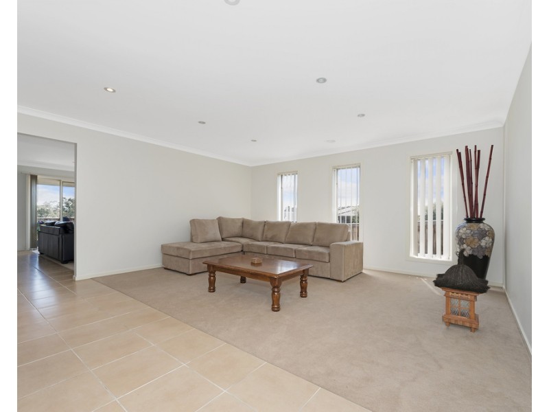 3 Woodridge Crescent, Doreen VIC 3754