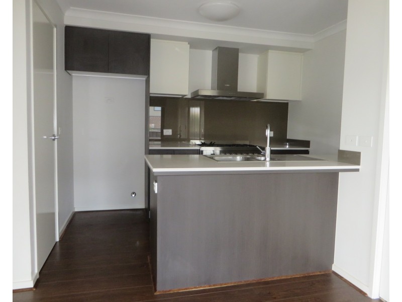 10 Weerona Parkway, Wollert VIC 3750