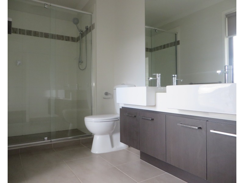 10 Weerona Parkway, Wollert VIC 3750