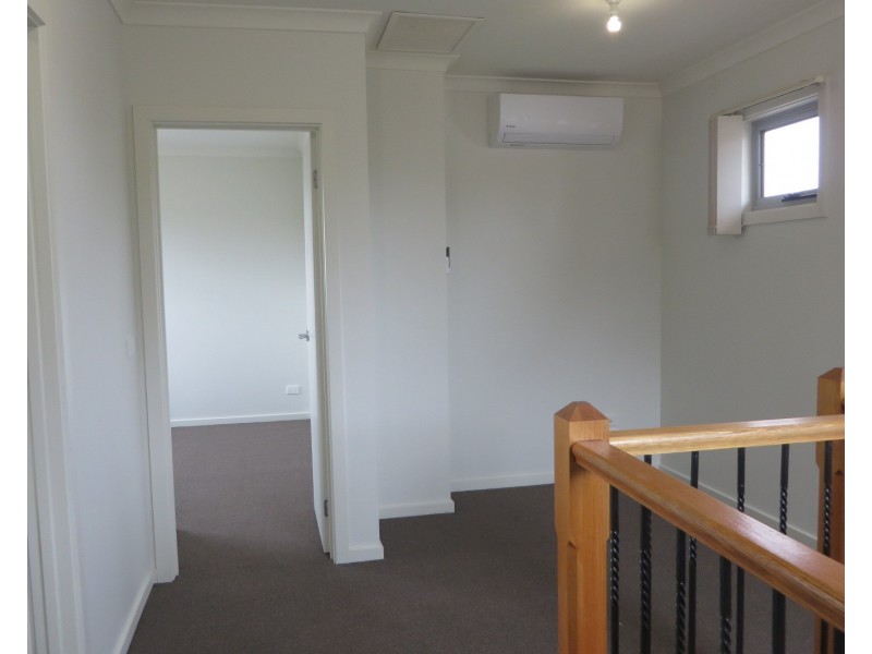 2/84 Maude Avenue, Glenroy VIC 3046