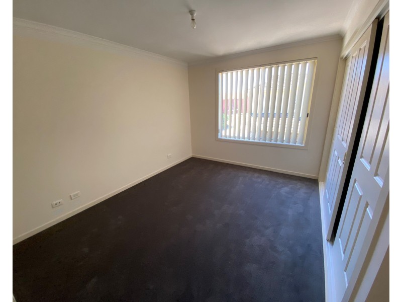 9 Pace Circuit, South Morang VIC 3752