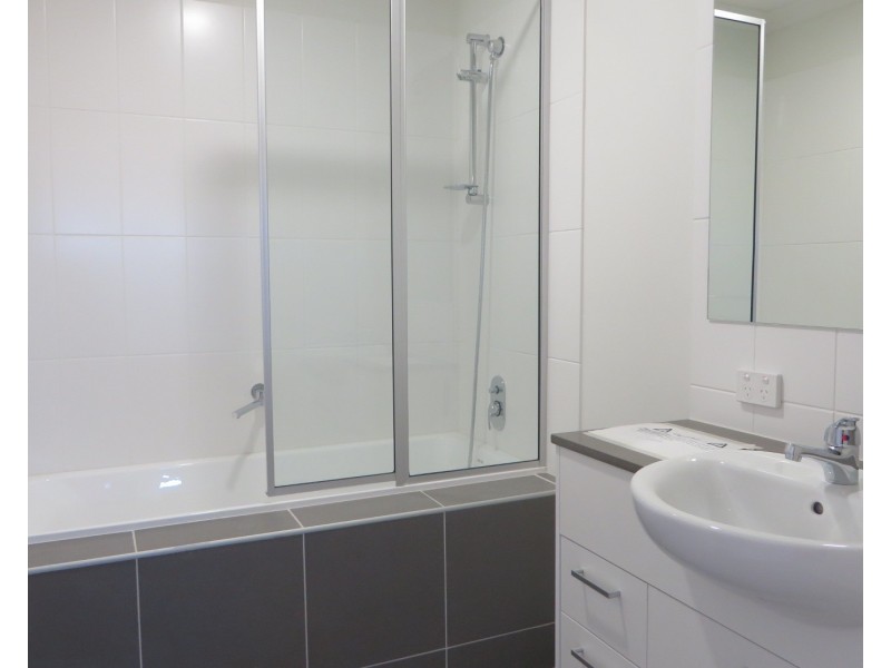 46 Oscar Circuit, Roxburgh Park VIC 3064