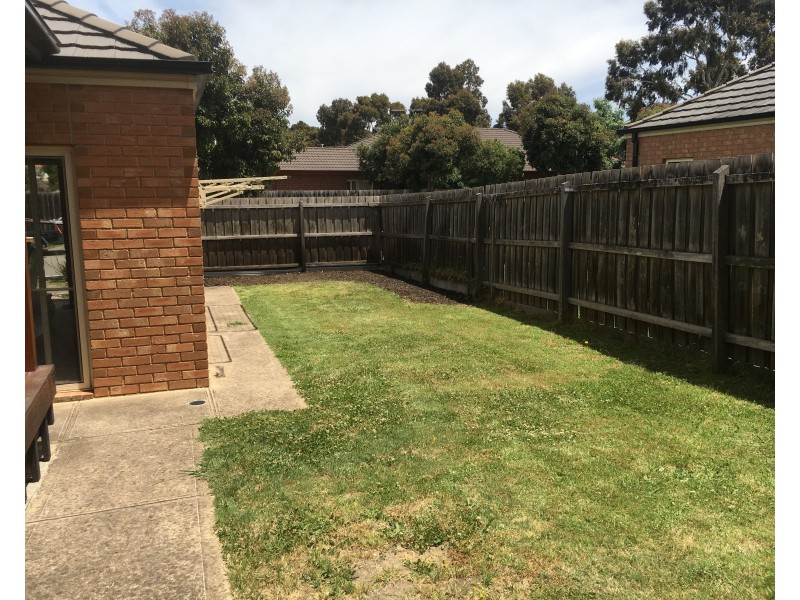 11 Elysee Avenue, South Morang VIC 3752