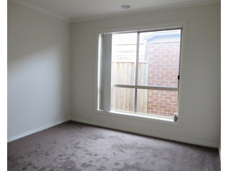 14 Jenolan Way, South Morang VIC 3752