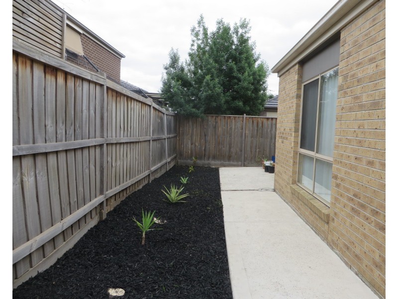 14 Jenolan Way, South Morang VIC 3752