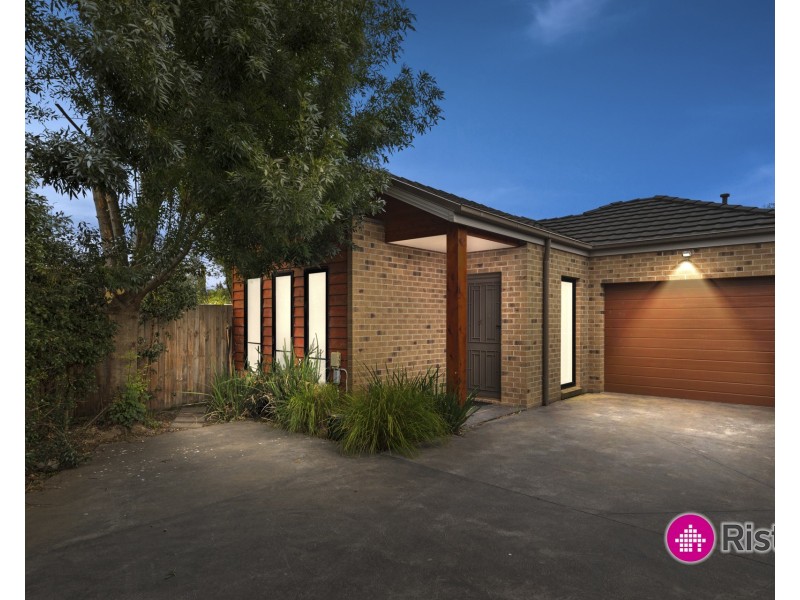 2/5 Windeatt Close, Mill Park VIC 3082