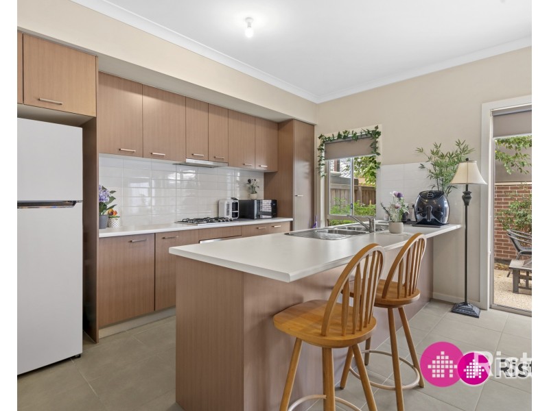 6 Pittard Walk, Epping VIC 3076