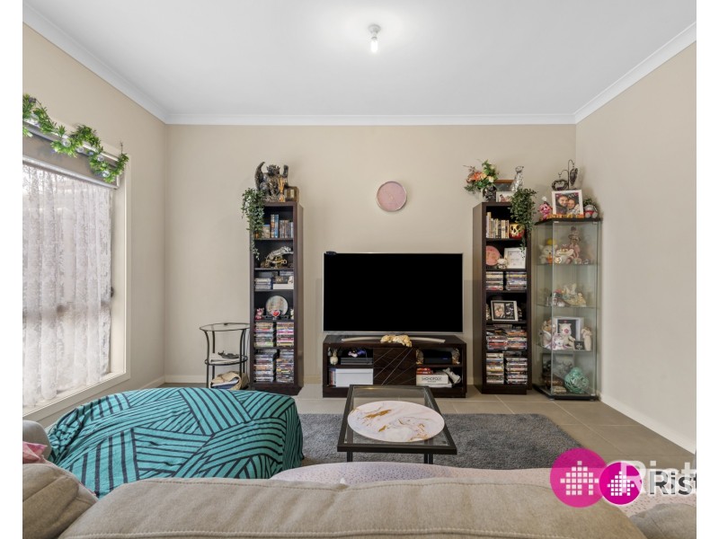 6 Pittard Walk, Epping VIC 3076