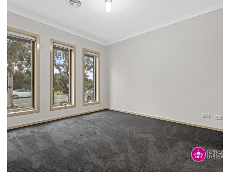 27 Barmah Drive, South Morang VIC 3752