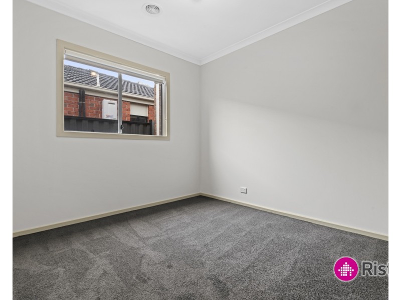 27 Barmah Drive, South Morang VIC 3752