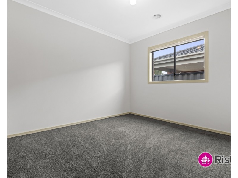 27 Barmah Drive, South Morang VIC 3752
