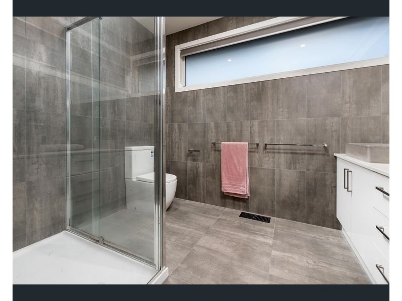 1/2 Keats Court, Bundoora VIC 3083