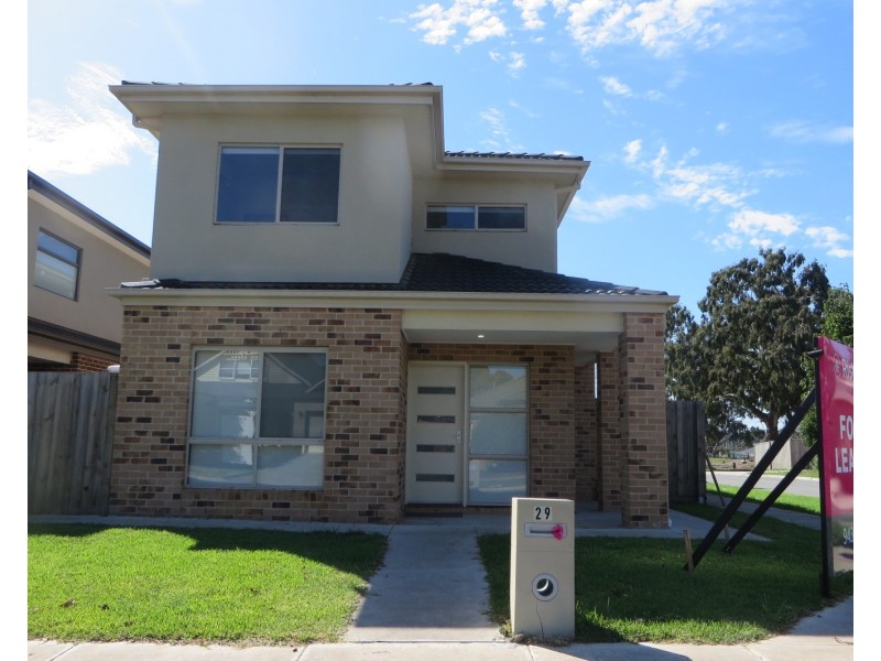 29 Kinkora Crescent, South Morang VIC 3752