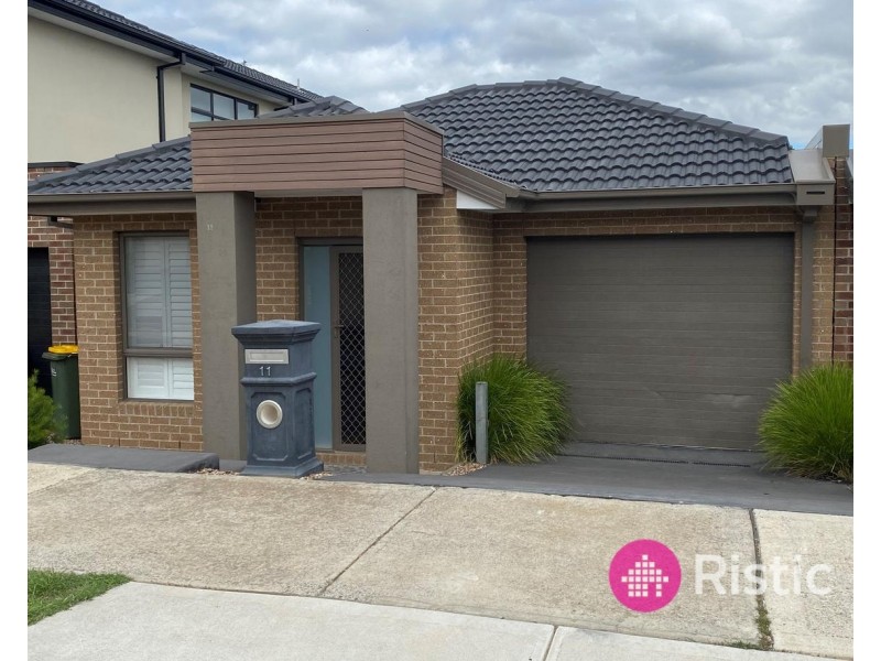 11 Witchazel Drive, South Morang VIC 3752