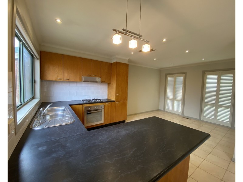 5 Loxton Terrace, Epping VIC 3076