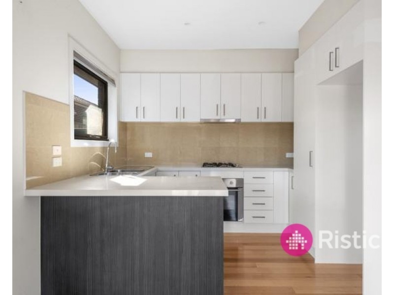 5/13 Blainey Cresent, Epping VIC 3076