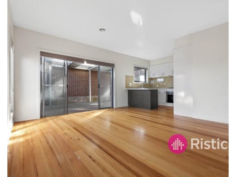 5/13 Blainey Cresent, Epping VIC 3076
