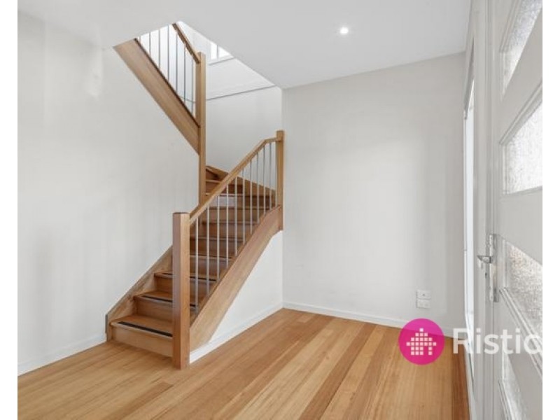 5/13 Blainey Cresent, Epping VIC 3076