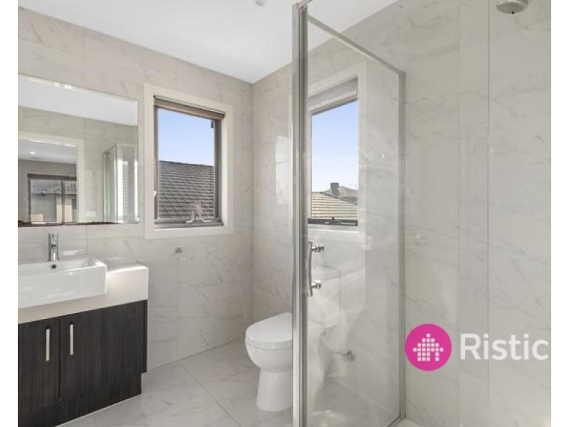 5/13 Blainey Cresent, Epping VIC 3076