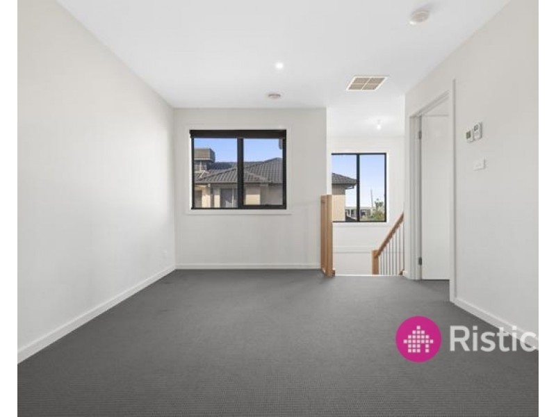 5/13 Blainey Cresent, Epping VIC 3076