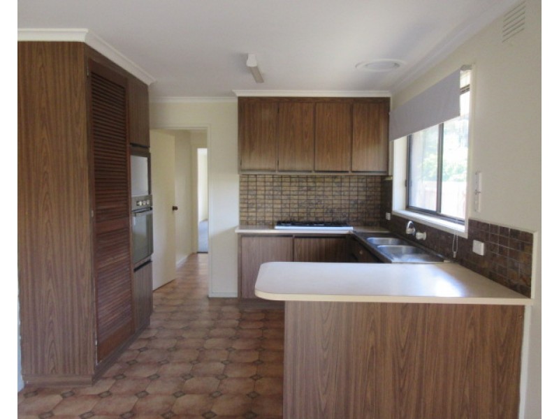 76 Memorial Avenue, Epping VIC 3076
