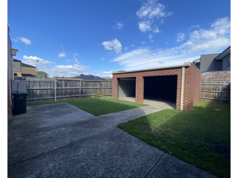 282 The Lakes Boulevard, South Morang VIC 3752