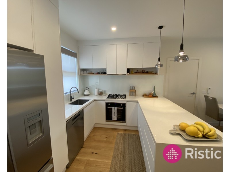 2/84 Howard Street, Reservoir VIC 3073