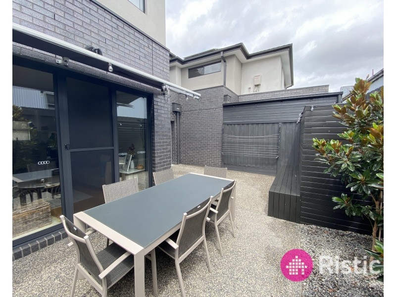 2/84 Howard Street, Reservoir VIC 3073
