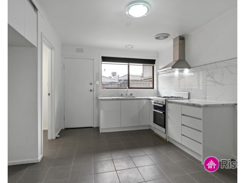 1/18 Duffy Street, Reservoir VIC 3073