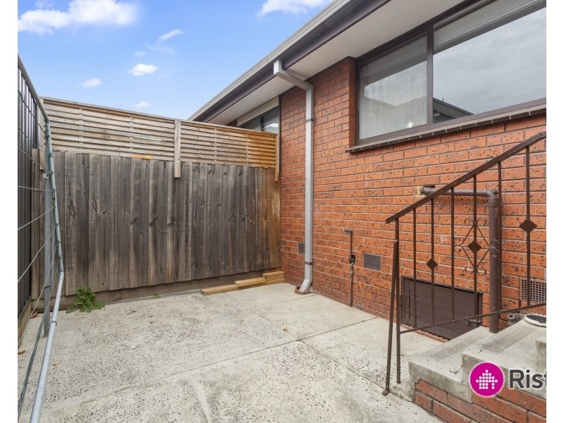1/18 Duffy Street, Reservoir VIC 3073